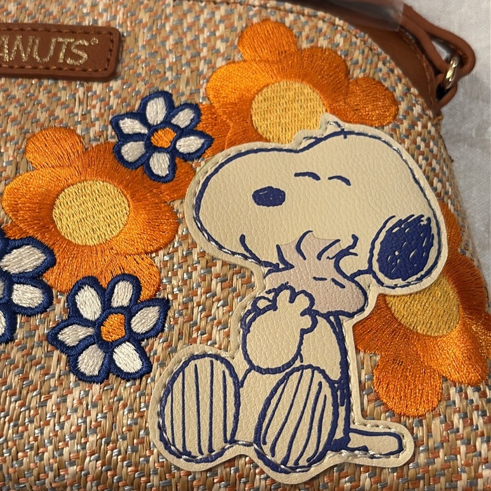 Peanuts Snoopy crossbody bag - Picture 5 of 13